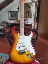 Fender Stratocaster Affini ti squier