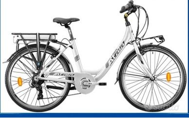 Bicicletta  atala erun passeggiata elettrica donna