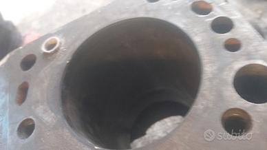 MONOBLOCCO  TOYOTA 2LT 2400TD 