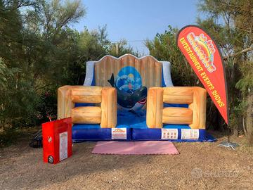 Noleggio squalo meccanico e giochi gonfiabili