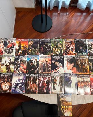 Attack on Titan manga completo 1-34 pari al nuovo