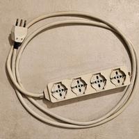 Prolunga 2,5 mt con ciabatta multipresa Vimar