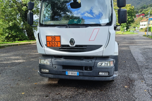 Motrice cisterna gasolio