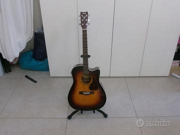 Chitarra acustica Yamaha FX370C