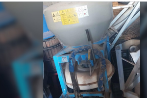 Trattore insolfaratrice