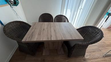 tavolo soggiorno/cucina e poltrone da esterno