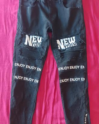 jeans strappati 