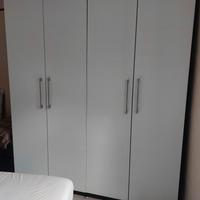 armadio camera da letto o guardaroba