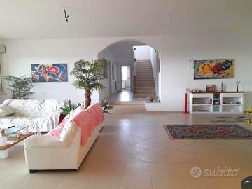 Rif.RI421| villa magisano