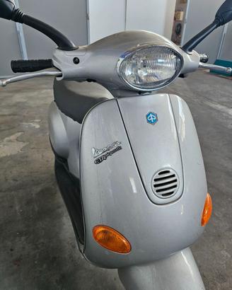 Vespa ET4