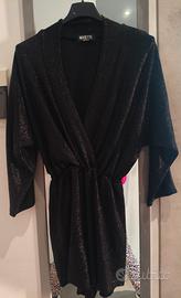 Abito corto a pantaloncino 