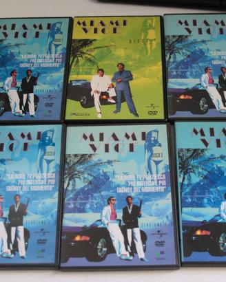 LOTTO DVD MIAMI VICE VOLUMI DA 1 (copertina verde)