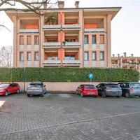 Quadrilocale con giardino e doppio garage a Parma