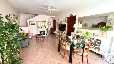 VILLA A SCHIERA A CAPENA