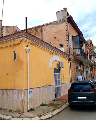 Via Rignano: Piano Terra indipendente