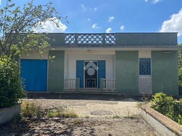 VILLA SINGOLA A CEGLIE MESSAPICA