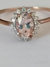 anello in oro 9 con diamanti e Morganite
