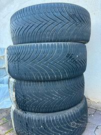 Pneumatici invernali 235/ 55R 17 103V