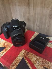fotocamera CANON EOS 2000D