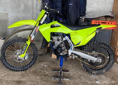 Husquarna 250 4t 2021