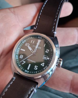 Citizen Urban Automatico Ref. NJ0100-38X
