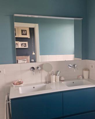 Specchio per bagno rettangolare con luce