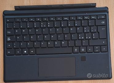 Tastiera Microsoft Surface + accessori