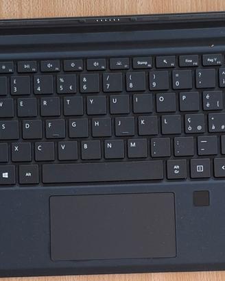 Tastiera Microsoft Surface + accessori
