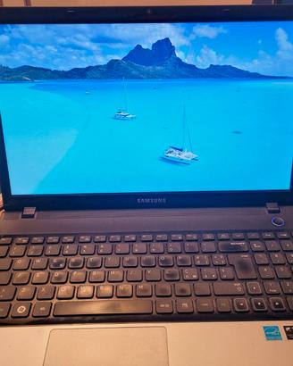 Notebook Samsung I3 8gb ram 470 hard disk