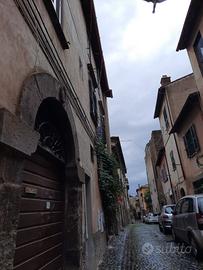 Ampio locale con ampia entrata