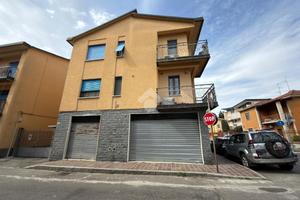 NEGOZIO A GAGGIANO