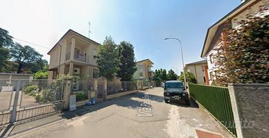 Monolocale CON BALCONE E POSTO AUTO
