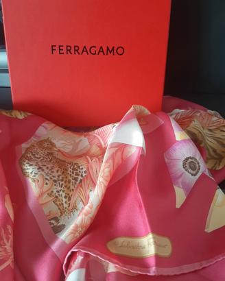 Foulard pura seta Salvatore Ferragamo 