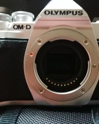 Fotocamera e obiettivo