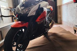 Kawasaki z 1000 solo  km 32.000 perfetta 