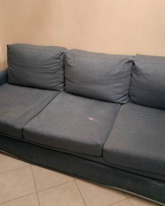 divano tre posti letto