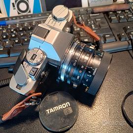 Olympus OM30 con Tamron 28-50