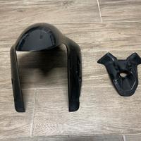 Parafango e cover blocco chiave in carbonio