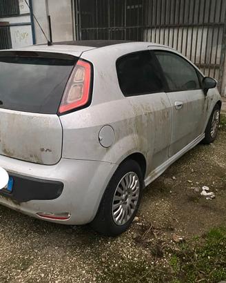 FIAT PUNTO EVO 1.3 M.JET ANNO 2011 (PER RICAMBI)
