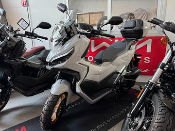 Swm VENTURO 125 ADV 2027