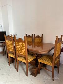 Tavolo da pranzo in legno