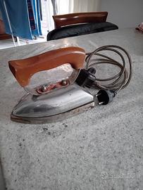 Ferro da stiro vintage anni '50