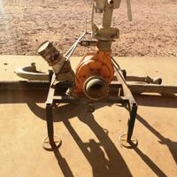 Giardino pompa. Potatrice