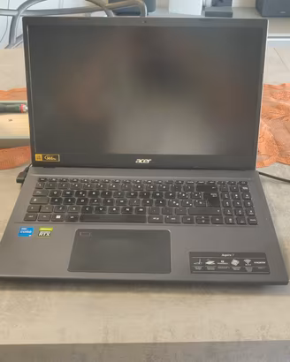 Acer Aspire 7 (i5-12th / 16GB / RTX 3050 1TB SSD)