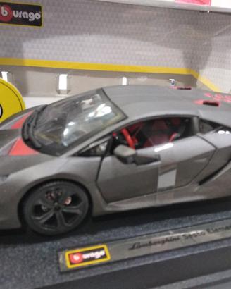 Lamborghini burago sesto elemento scala 1:24