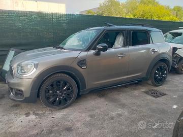 mini Countryman.ricambi.