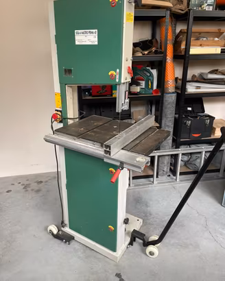 Sega a nastro 220/230 volt
