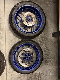 CERCHI YAMAHA R3 + GOMME RAIN  + DISCHI FRENI