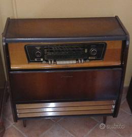 mobile radio con lettore vinili