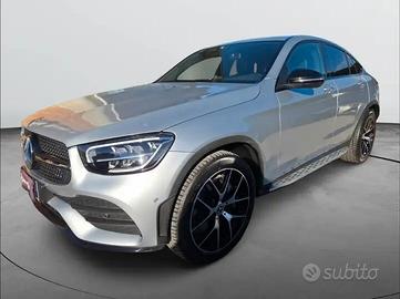 GLC 300 de 4Matic 333cv Premium Plus Tetto Pedane